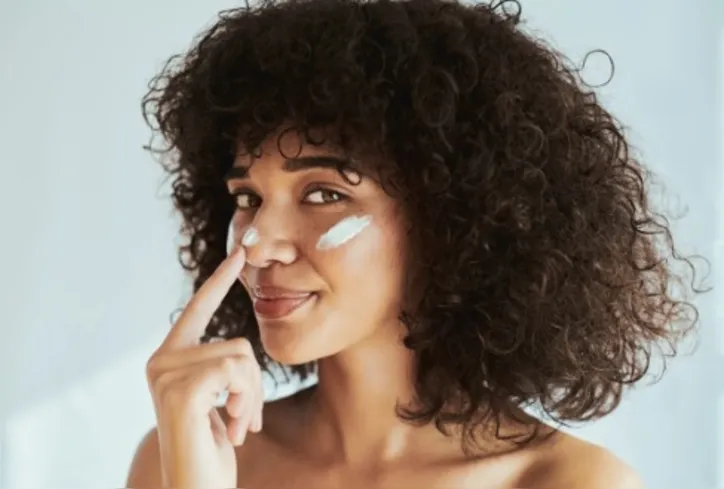 Imagem ilustrativa da imagem Calor e umidade: dermatologista alerta para impactos na pele