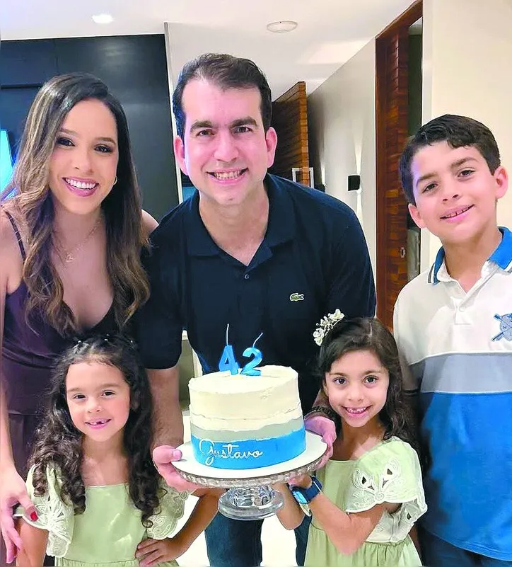 Imagem ilustrativa da imagem Chef lança seu primeiro livro: Nova Gastronomia Alagoana, na Bienal Internacional