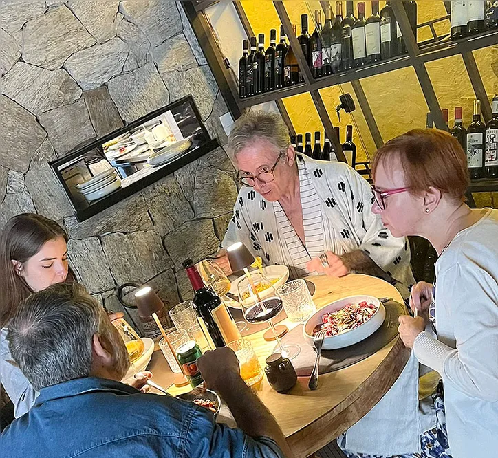 Imagem ilustrativa da imagem Cobertura in loco: debate "Esportare La Dolce Vita: Bello e Ben Fatto" promovido pela Embaixada Italiana