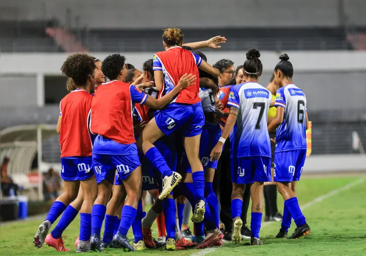 Alagoas atropelou o Ceará na semifinal da Copa Rainha Marta