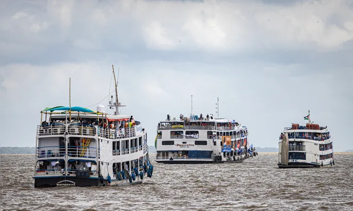“Barqueata” na Baía de Guajará marcou início da Cúpula dos Povos


12/11/2025 - Belém - The People's Summit boat parade brings more than 200 vessels to Guajará Bay during the 30th Conference of the Parties (COP30). Photo by Hermes Caruzo/COP30