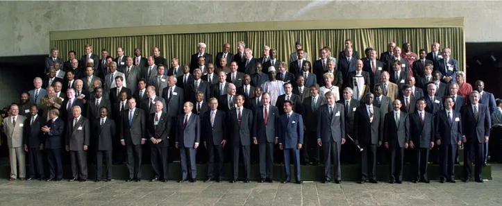 Líderes reunidos para foto oficial da Rio-92, no RJ. Brasil recebeu mais de 200 líderes mundiais, entre eles 61 chefes de Estado