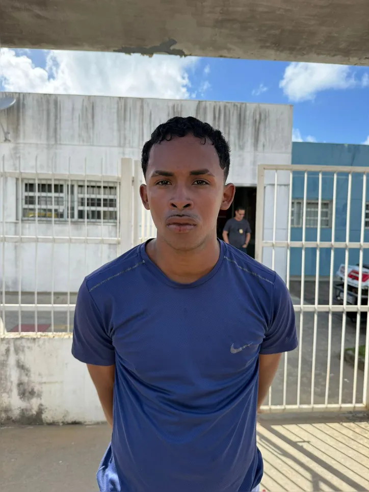 Weslly Almeida dos Santos seria do Comando Vermelho e atuava ao lado do pai, José Cícero dos Santos, o “Cabeça de Colher”
