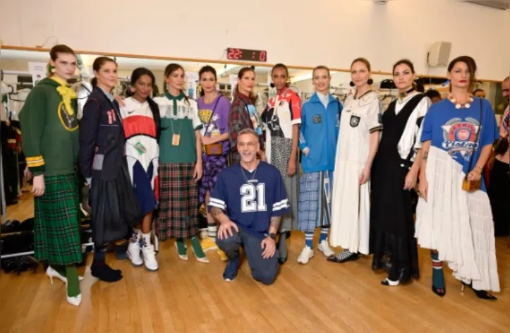 Imagem ilustrativa da imagem Grunge ressurge na moda brasileira em movimento de contracultura