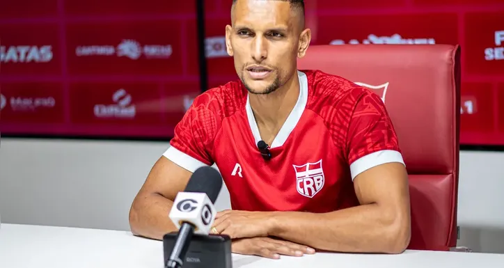 Titular absoluto, Higor Meritão negocia para continuar no CRB