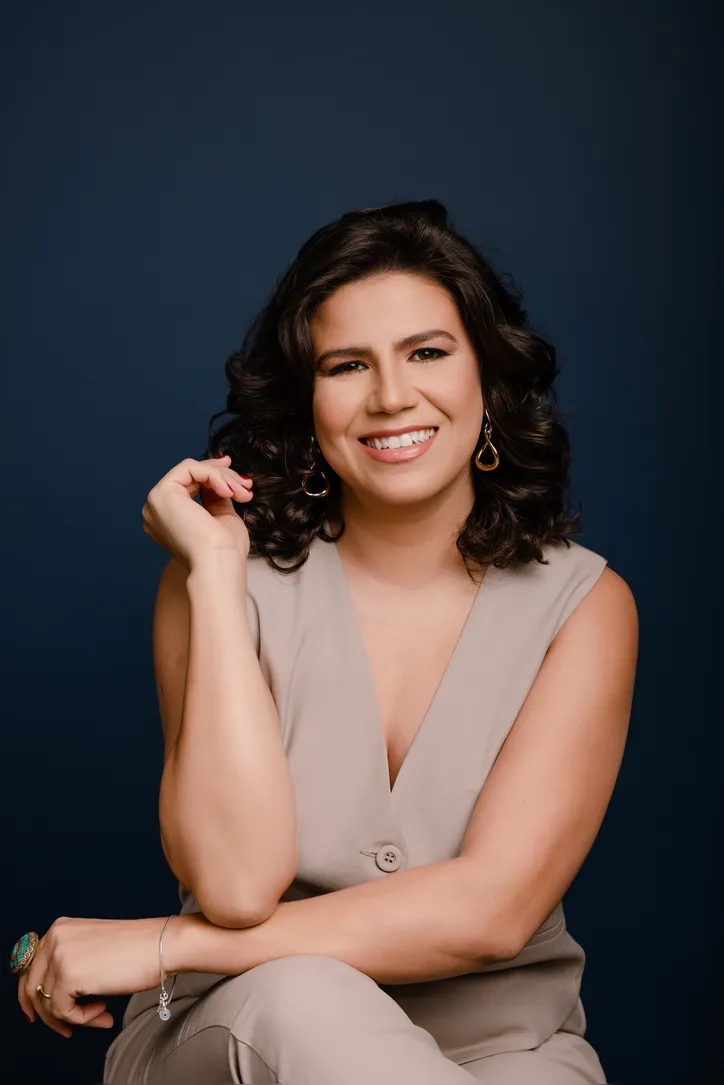 Alina Nunes fala sobre acessórios e cores que devem prevalecer no guarda-roupa masculino