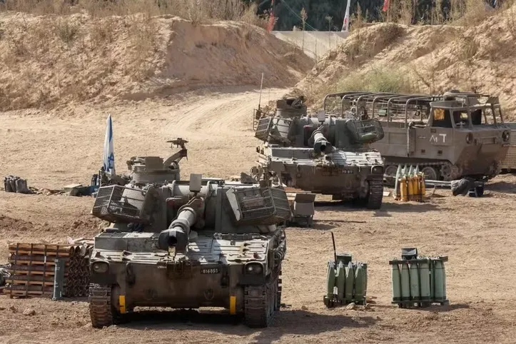 Forças de israelenses estão posicionadas no território palestino