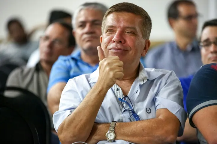 Com influência no mercado, João Feijó está ajudando Azulão na contratação de reforços para 2026