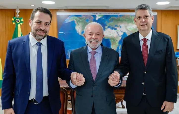 Lula anunciou ontem o nome de Guilherme Boulos em substituição ao ministro Márcio Macedo