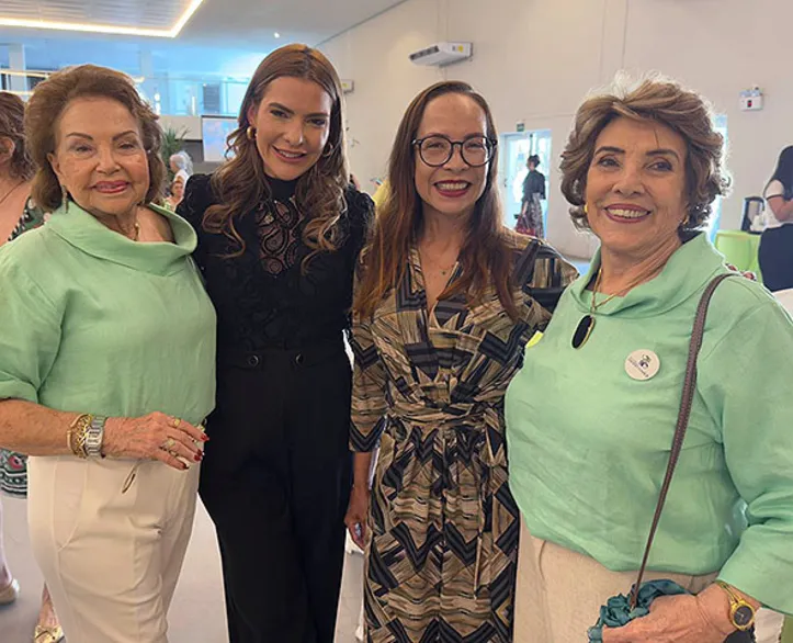 Imagem ilustrativa da imagem Movimento Dando as Mãos realizou seu tradicional Almoço de Natal no Iate Pajuçara