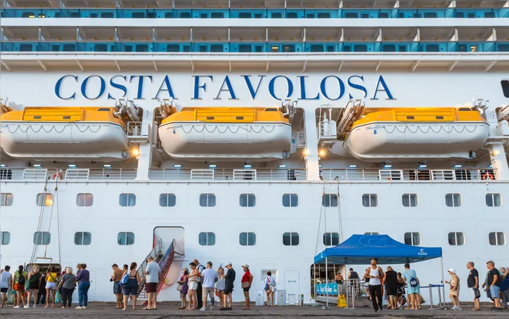 Costa Favolosa abriu temporada de cruzeiros em Alagoas