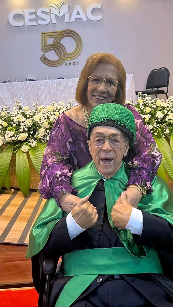 Imagem ilustrativa da imagem O pediatra Milton Hênio Gouveia recebeu o título de doutor honoris causa