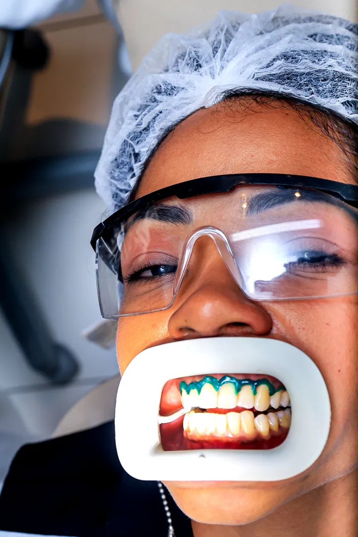 Maceió, 02 dezembro de 2025
Thaísa Leite, cirurgiã-dentista que cuida da saúde bucal durante o período de festas de final de ano. Alagoas - Brasil.
Foto:@Ailton Cruz