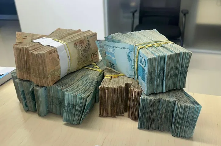 Dinheiro foi encontrado pela PF dentro da sede da prefeitura