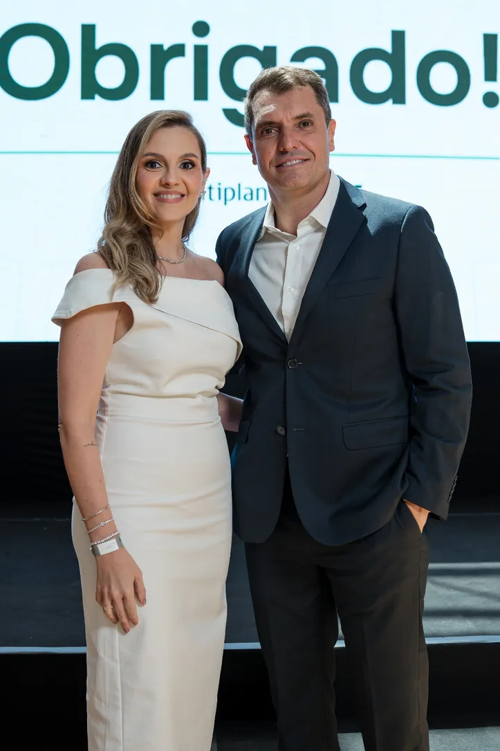 ISABELLA ALENCAR, superintendente do Parque Shopping Maceió, e PAULO BITTENCOURT, diretor Regional da Multiplan, durante entrega da expansão do centro de compras que mais cresce em Maceió