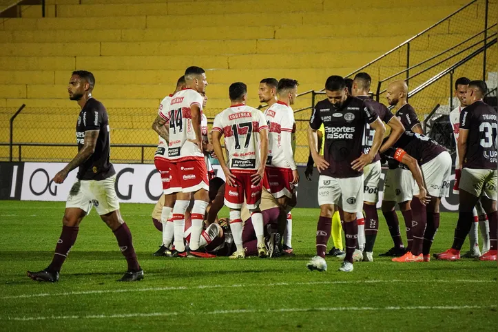 CRB perdeu para a Ferroviária no jogo de ida desta Série B