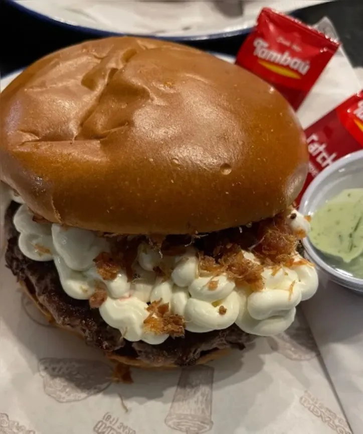 Imagem ilustrativa da imagem Um verdadeiro clássico artesanal: Sr. D Burger e o sabor que conquista Maceió
