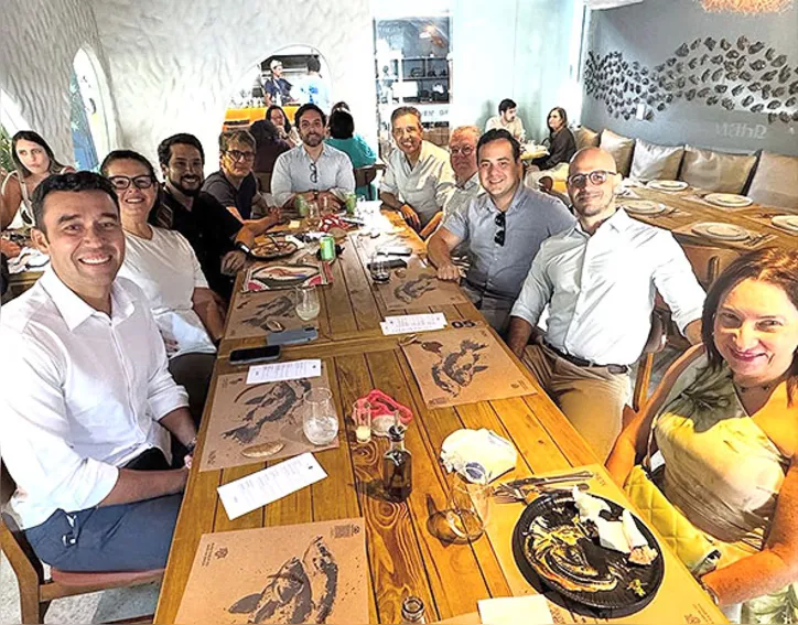 Imagem ilustrativa da imagem Workshop “Pintura em taças”, dia 11, no Espaço Casario