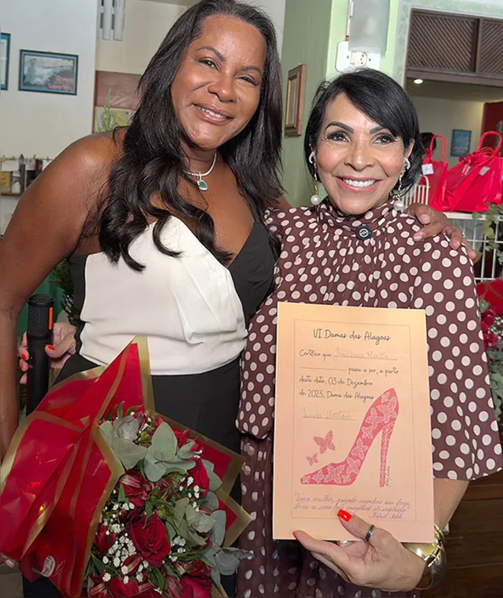 Imagem ilustrativa da imagem Workshop “Pintura em taças”, dia 11, no Espaço Casario