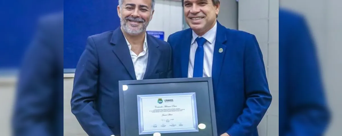 James Silver recebe da Câmara Municipal a Comenda Aldemar Paiva