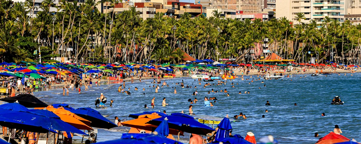 Maceió é o destino mais procurado do Brasil no verão 2025/2026