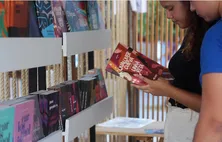 Imprensa oficial reúne obras como opção para leitura nas férias