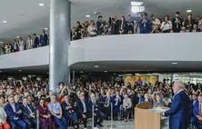 Lula veta integralmente PL que reduz penas de condenados por 'atos golpistas'