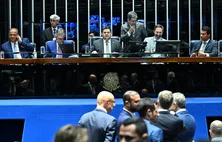 Senado aprova PL da Dosimetria que beneficia Bolsonaro e presos pelo 8/1