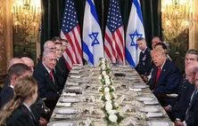 Trump anuncia ataque em área de Porto da Venezuela