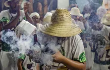 Mostra aborda entidades de religiões de matriz africana com sensibilidade