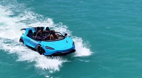 ‘Carro aquático’ fabricado em Alagoas vira atração turística na orla da capital