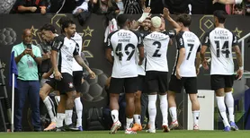 Corinthians vence o Flamengo e é campeão da Supercopa Rei