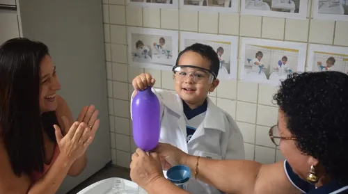 EDUCAÇÃO INFANTIL EM MACEIÓ: mensalidades chegam a R$ 3,3 mil e decisão vai além do preço - Imagem