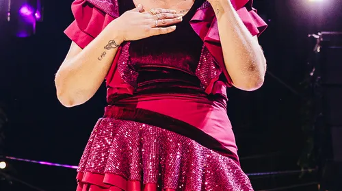 A voz e o talento de Kel Monalisa - Imagem