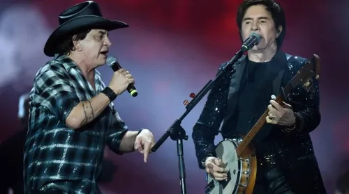 'Evidências' é a música mais tocada em shows no Brasil em 2025 - Imagem