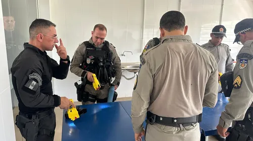 PMAL treina militares para uso de armas de choque com foco em redução de letalidade - Imagem
