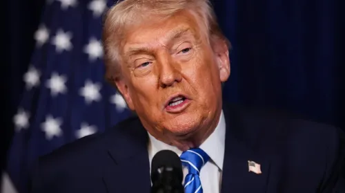 Trump diz que ‘enorme armada’ segue rumo ao Irã - Imagem