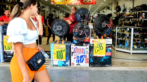 Vendas no comércio de Alagoas crescem 1,7%, aponta IBGE - Imagem