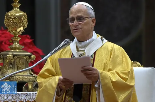 Papa celebra Natal como festa de fé, caridade e esperança