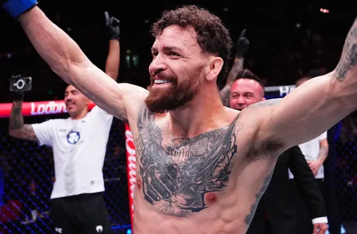 Alagoano Maurício Ruffy vence no UFC e assume top-10