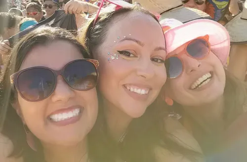 Foliões relatam experiências no bloco Rock Maracatu