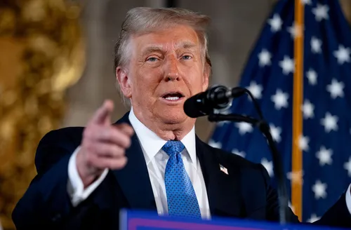 Irã está disposto a encerrar programa nuclear, diz jornal