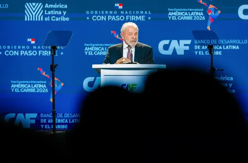 Lula usa discurso em fórum no Panamá para mandar recados a Donald Trump