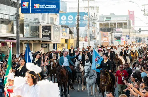 Paulo participa de cavalgada em homenagem à padroeira de Arapiraca