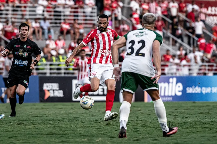 CRB e Murici durante partida no Campeonato Alagoano passado