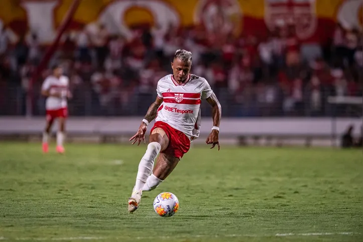 Léo Pereira foi negociado junto ao CSKA Sofia