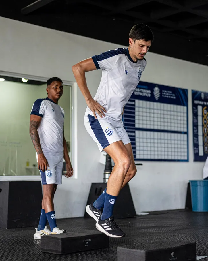 Elenco do CSA voltou a treinar depois de perder para o Lagarto