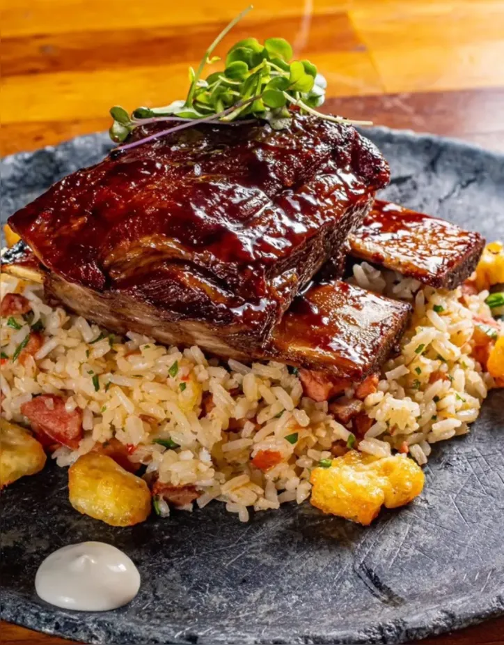 Imagem ilustrativa da imagem Carnes nobres e fogo alto na Pajuçara: a experiência do 759 Parrilla