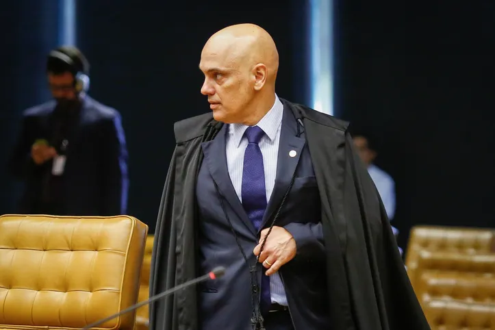 Troca de mensagens entre Moraes e integrantes do Banco Central foi colocada sob sigilo
