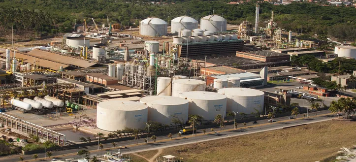 Pelo acordo assinado, a Braskem terá o controle acionário dividido entre a gestora de investimentos IG4 Capital e Petrobras